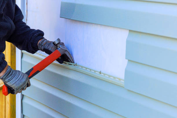 Reliable Emergency Siding Repair contractor in Clifton, TX by Squared Siding